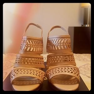 Adrienne Vittadini shoes